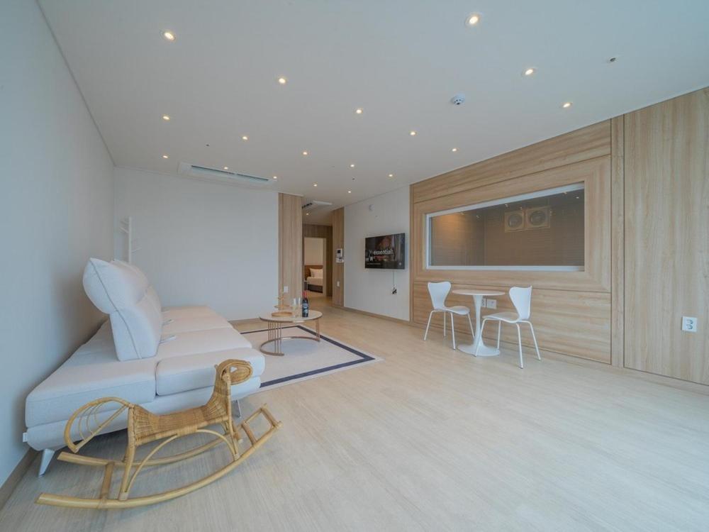 Pohang Pool Villa Yeongil Екстер'єр фото